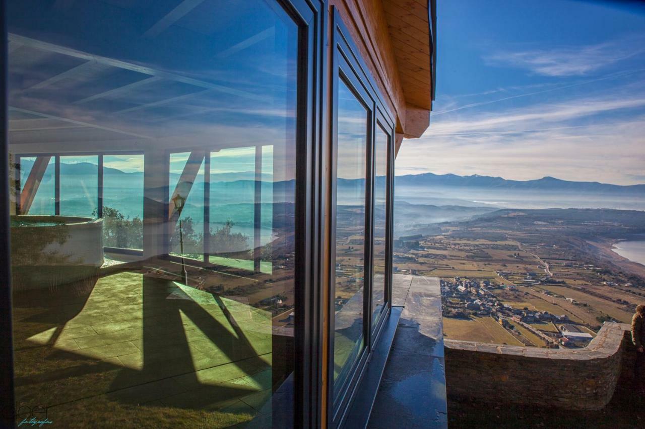 The Rock Suites & Spa Congosto Eksteriør bilde