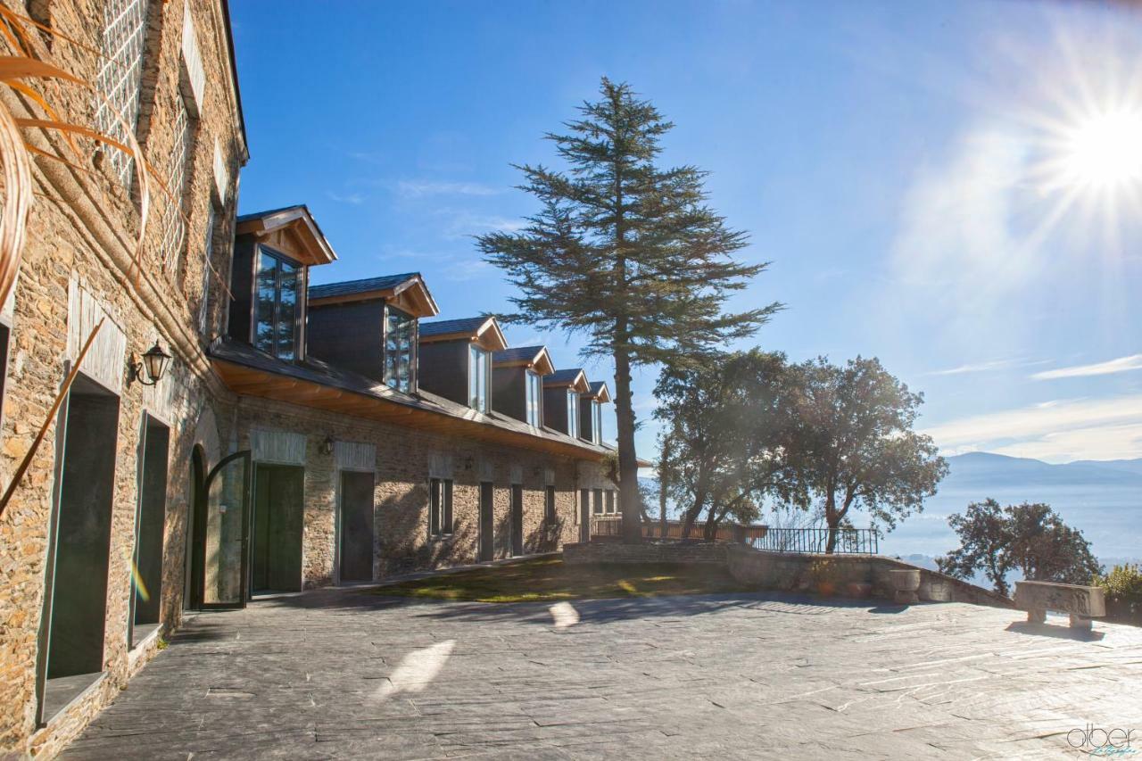 The Rock Suites & Spa Congosto Eksteriør bilde