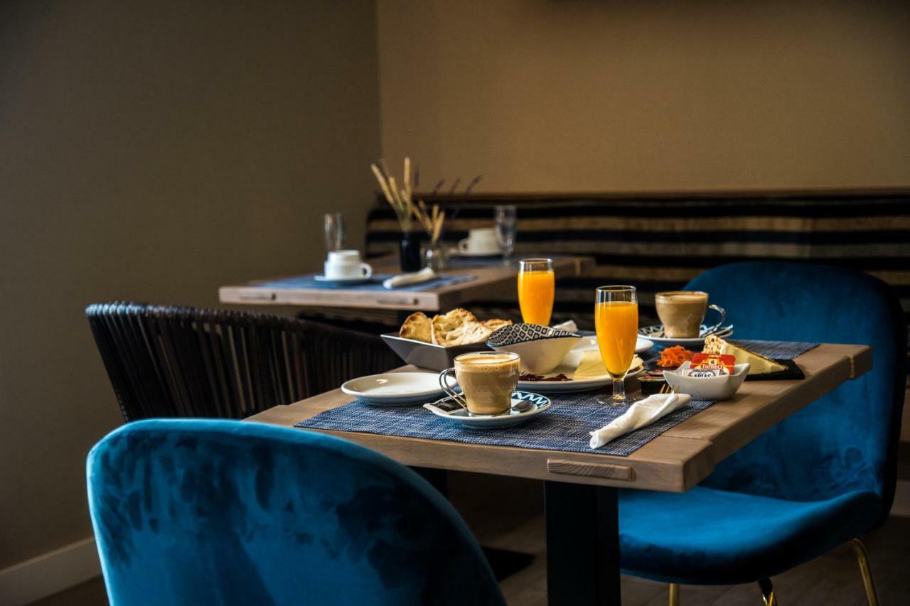 The Rock Suites & Spa Congosto Eksteriør bilde
